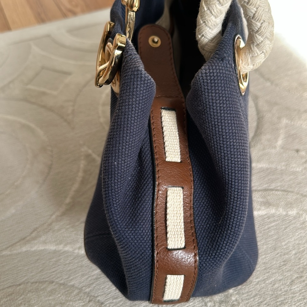 Michael Kors Hand Bag - Picture 7 of 15